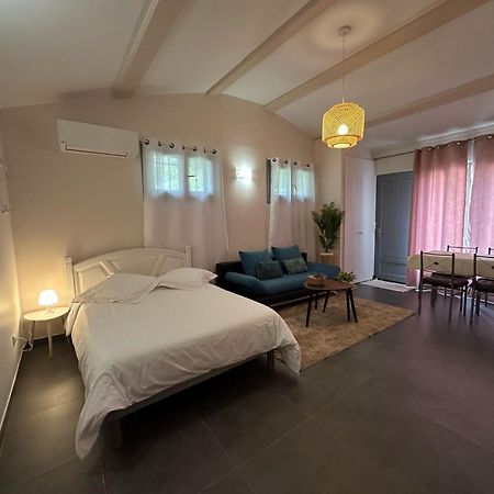 Studio Calme Et Agreable Avec Acces Jardin Partage Le Bar-sur-Loup Buitenkant foto